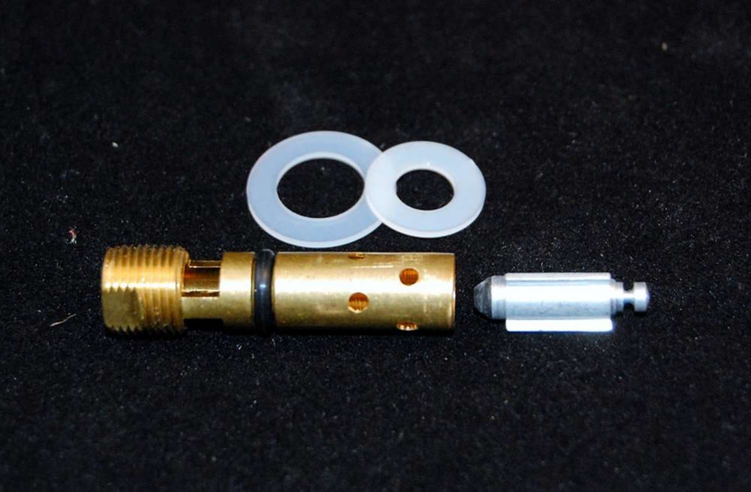 .120 Trick Hi-Flow Needle & Seat – Each